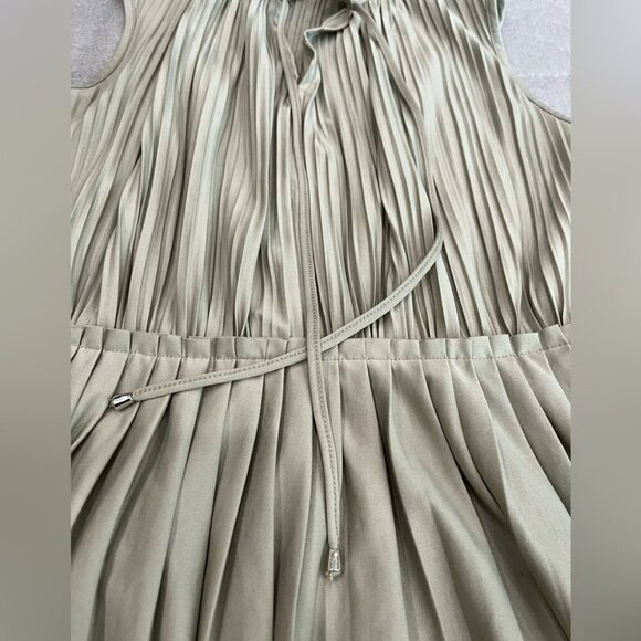 [S]H&M Dusty Green Sleeveless Pleated Dress Drawstring - Picture 3 of 9